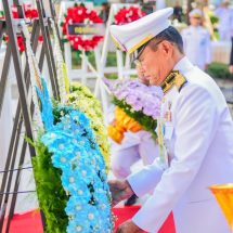 พระบาทสมเด็จพระเจ้าอยู่หัว ทรงพระกรุณาโปรดเกล้าฯ องคมนตรี เป็นผู้แทนพระองค์วางพวงมาลา เนื่องในวันที่ระลึกทหารอาสาสงครามโลกครั้งที่ 1